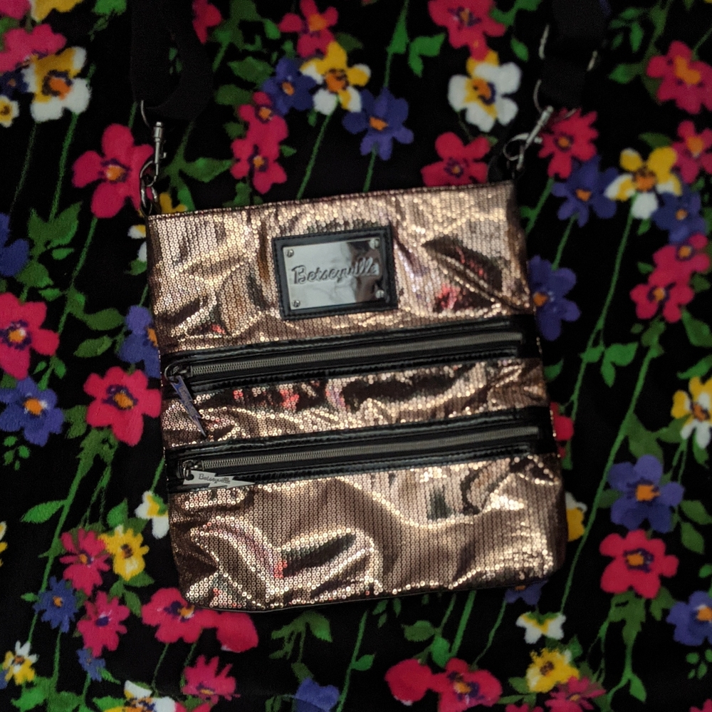 betsey johnson sequin purse